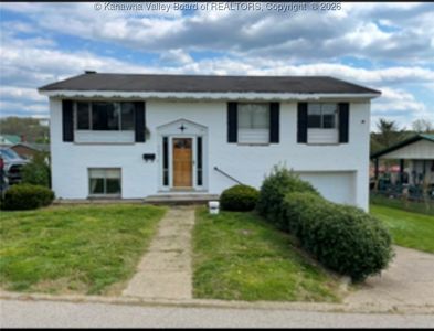 402 Circle Dr, Hurricane, WV, 25526