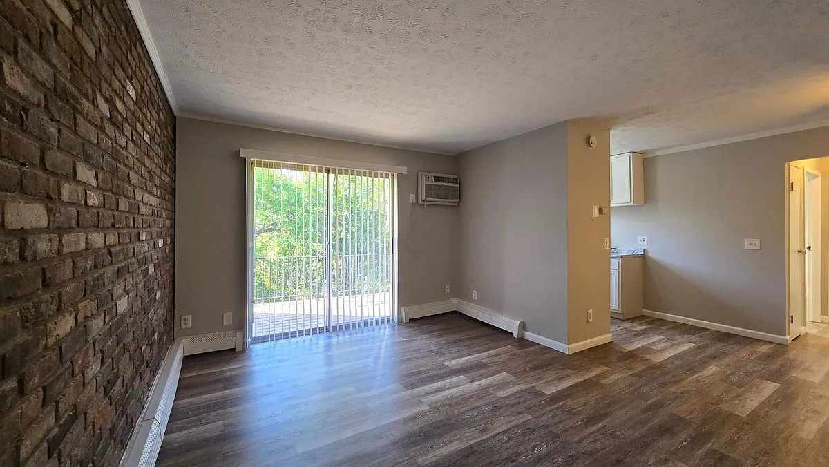 Building Photo - 1599 Glen Parker Ave #12