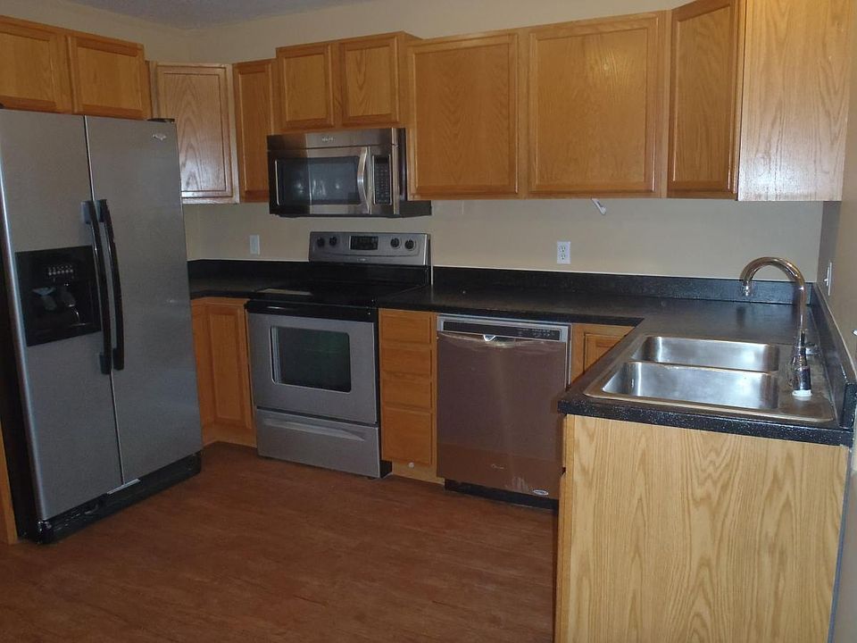 1st image of 2409 Leo Ave