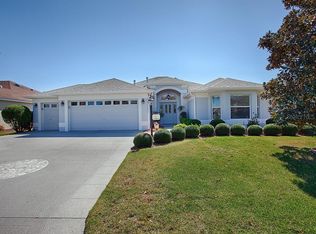1064 Winnsboro Dr, The Villages, FL 32162
