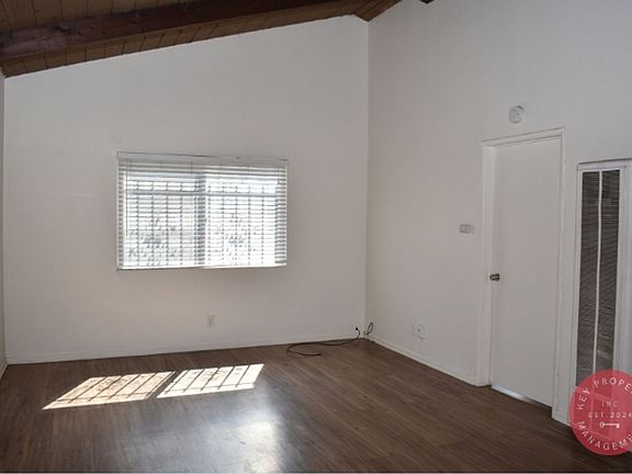 4th image of 1128-1130 Colusa St #1128