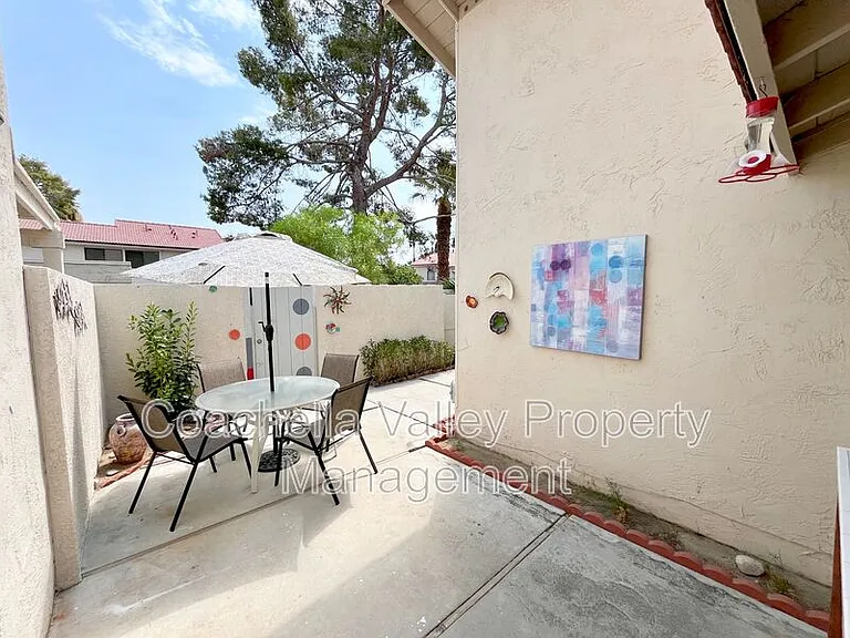 2010 Lawrence Crossley Rd #8 — Photo 30