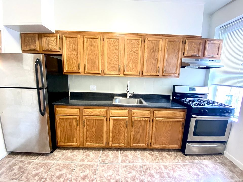 1st image of 34-07 42nd St #3