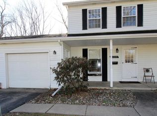 10239 Cricklewood Ct, Portage, MI 49024