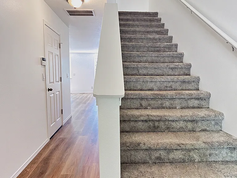 8807 N Tyndall Ave — Photo 6