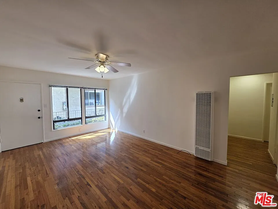 1 bed, 1.0 bath, 550 sqft, $1,900 — Photo 3