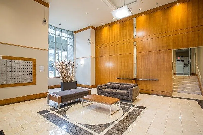 2 bed, 1060 sqft, $3,195 — Photo 3