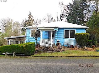 760 24th St, Astoria, OR 97103