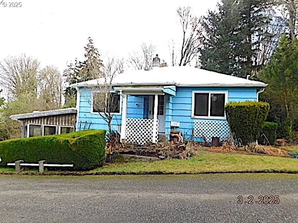 760 24th St, Astoria, OR 97103