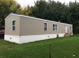 35 Park Dr NW, Eyota, MN 55934