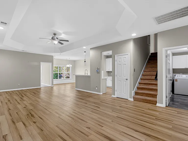 508 Fellers Ct — Photo 10