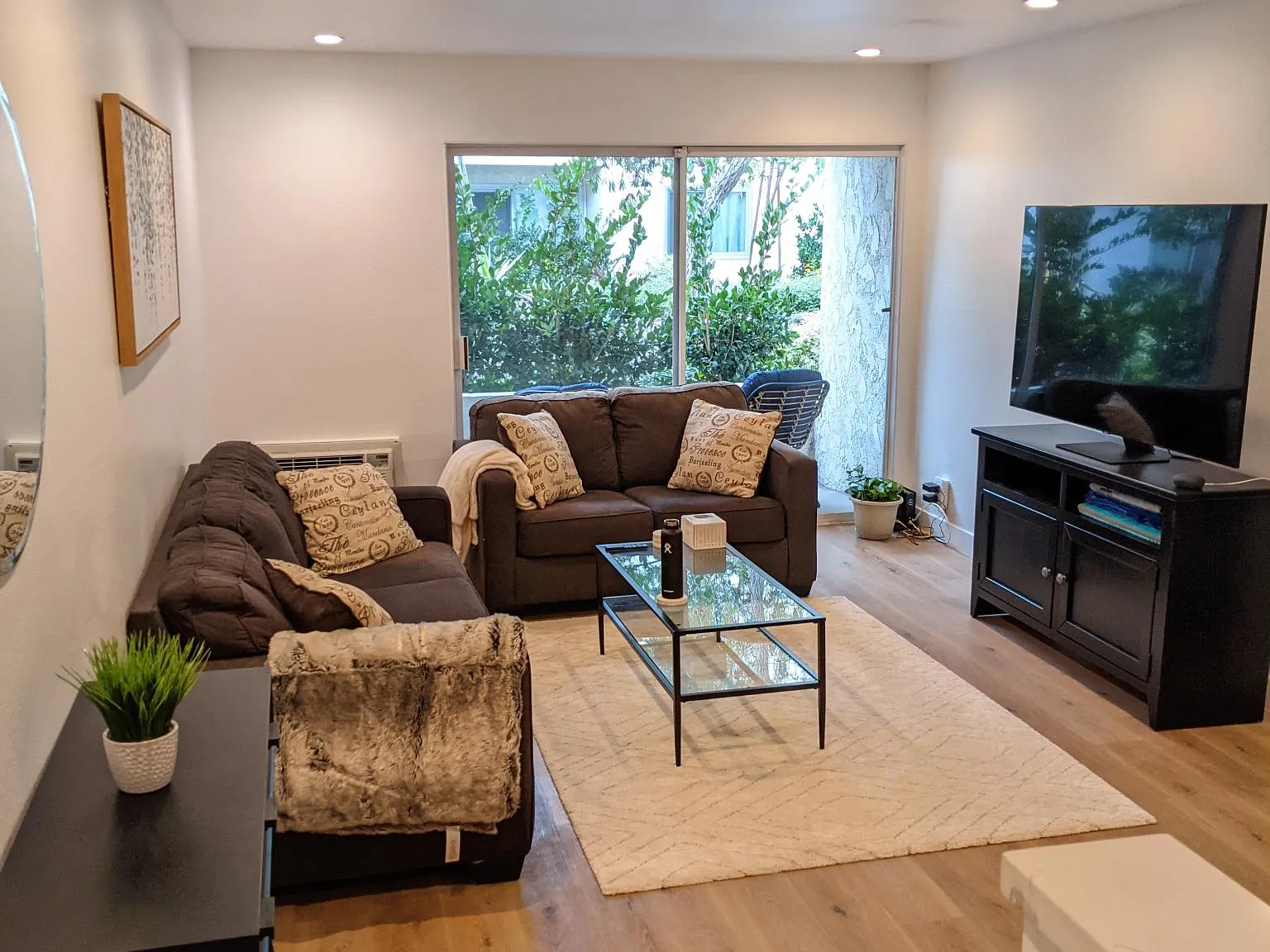 1 bed, 706 sqft, $2,500 — Photo 1