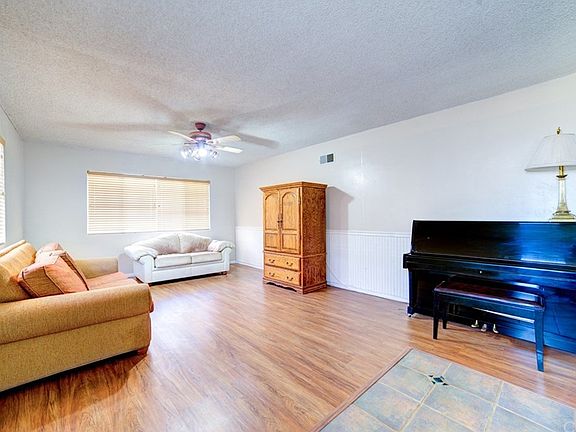 5th image of 4512 Crestview Dr