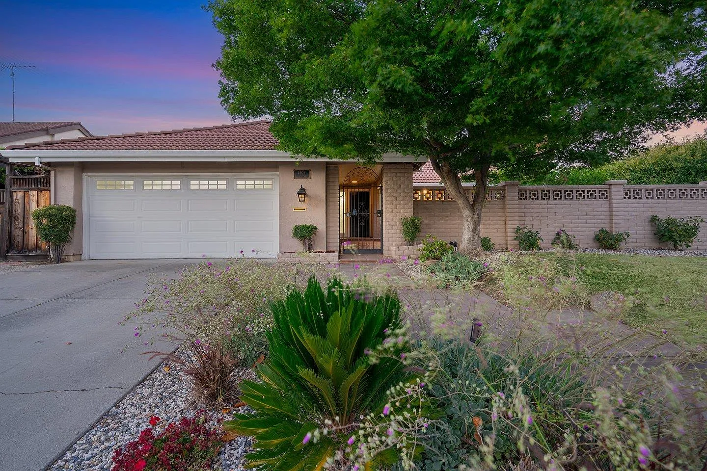 1804 Schooldale Dr photo 1