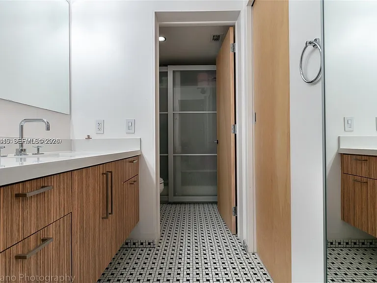 590 Ocean Dr #7C — Photo 25