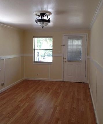 Cute living room - lots of light!