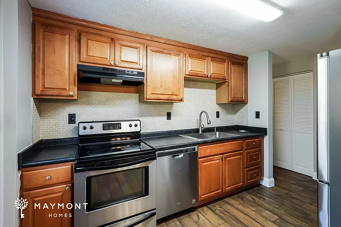 1137 Beechridge Ct — Photo 5