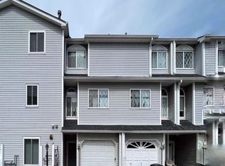 79 Simmons Ln, Staten Island, NY 10314