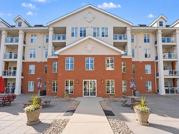 45 Inglewood Dr #408, Saint Albert, AB T8N 0B6