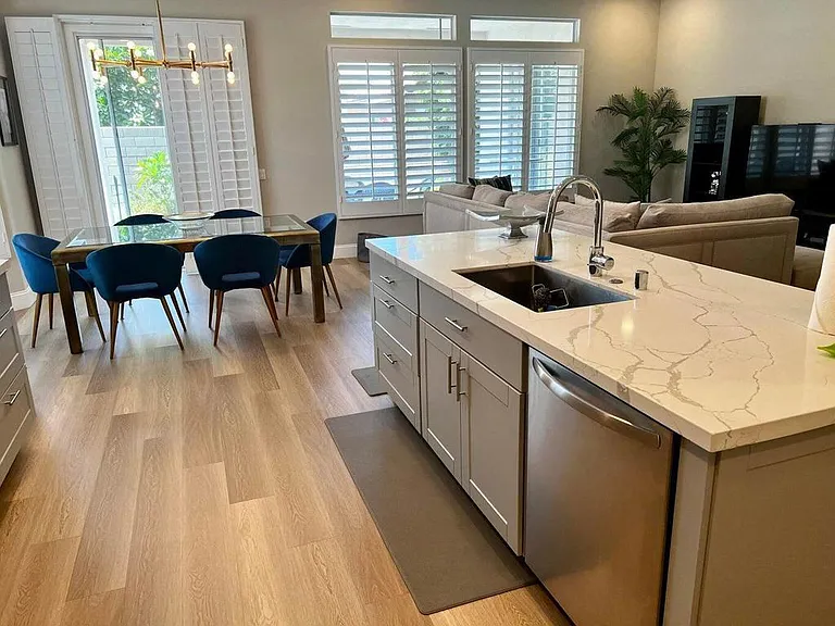 44725 Alexandria Vale — Photo 3