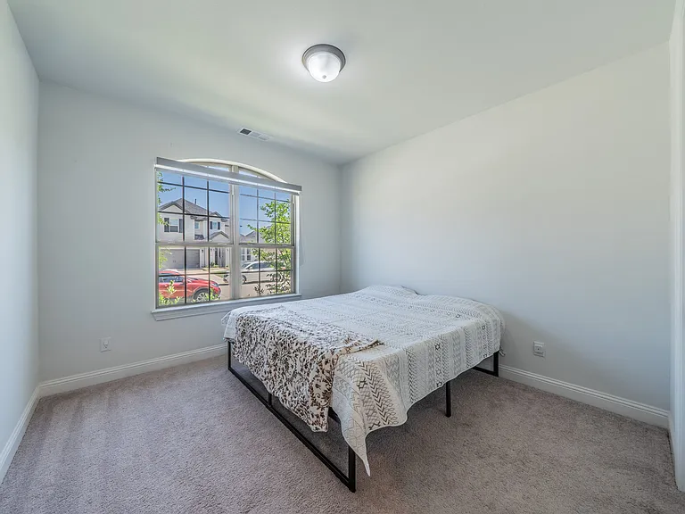 921 Bayberry Dr — Photo 26