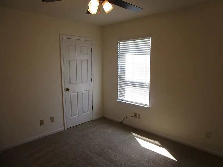 2404-2406 Calder Ct. — Photo 11