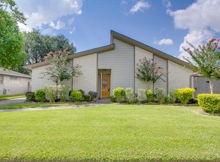 406 N Crockett St, Deer Park, TX 77536