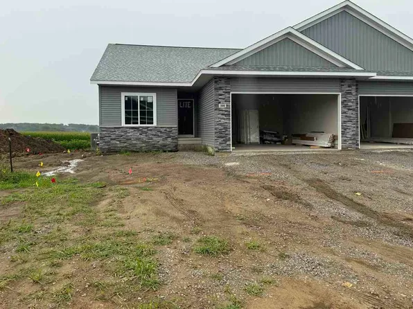 100 Kinsey St, Northliberty, IA 52317
