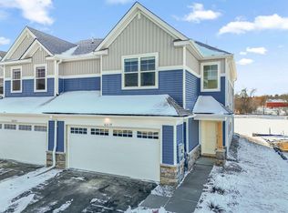 6219 205th St N, Forest Lake, MN 55025