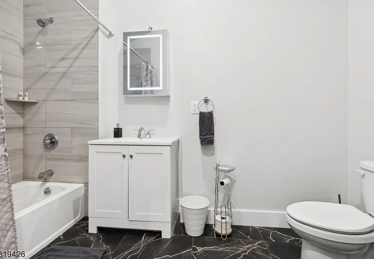 104 Fleming Ave #201 — Photo 7