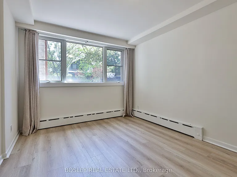 144 Evelyn Ave #LOWER — Photo 18