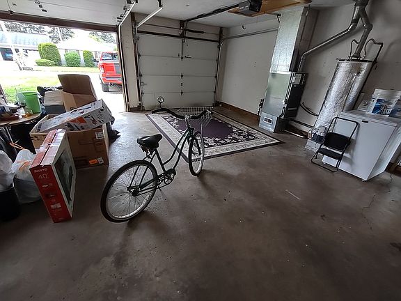 5th image of 504 Reynolds Dr