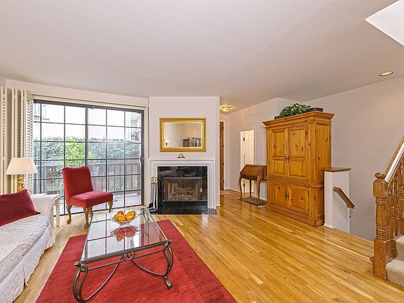 2nd image of 1138 21st St APT 5