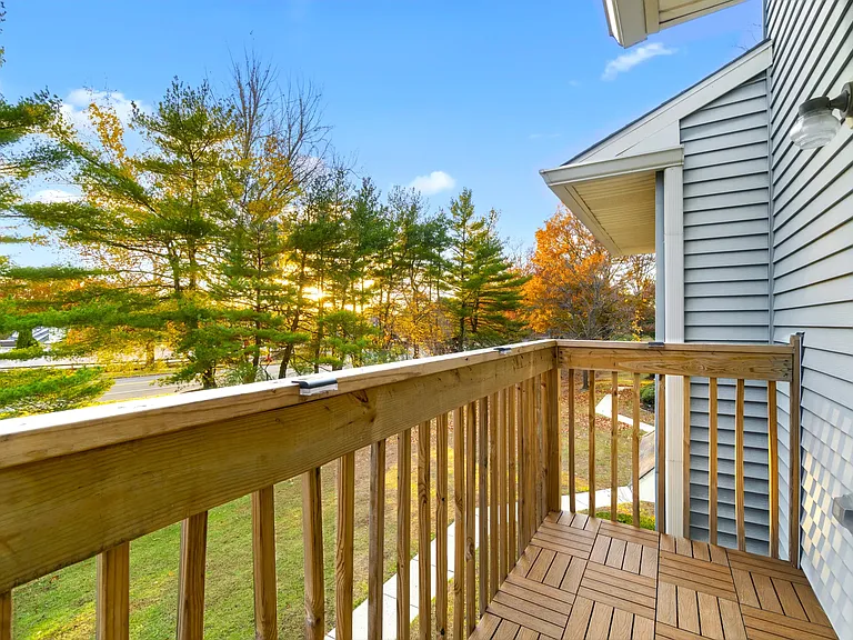 118 Ashton Ct — Photo 19