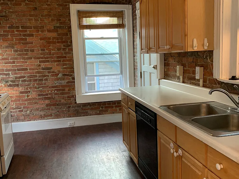 6 Perry St #5 — Photo 10