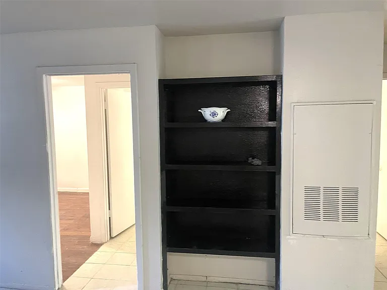 1902 W Loop #A-1 — Photo 17