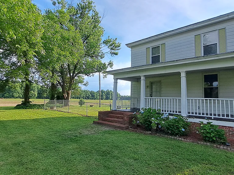 781 Kingsale Rd — Photo 5
