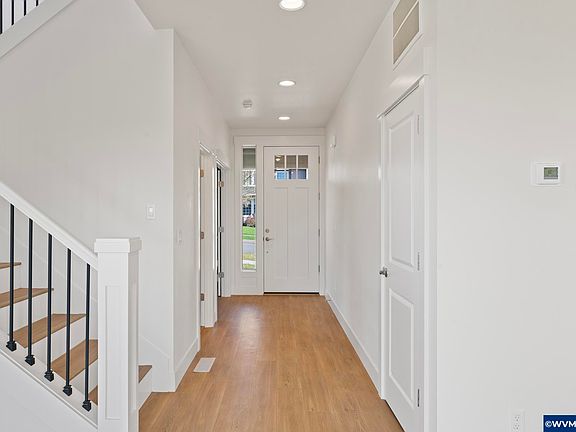 5th image of 2678 Ellen Ln NW