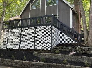 6255 Decker Rd, Bushkill, PA 18324