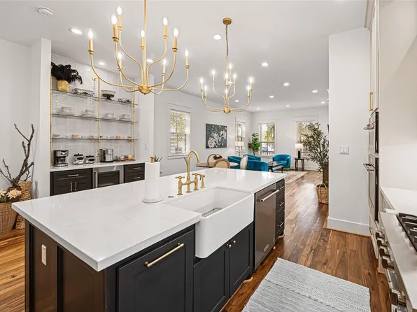 1518 31st St, Galveston, TX 77550