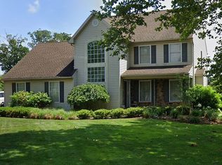 5922 Chapmans Rd, Allentown, PA 18104