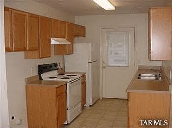 2nd image of 3512 E Monte Vista Dr Unit 1