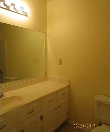 5th image of 7432 Dunbarton Dr