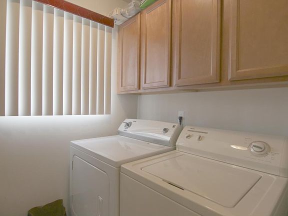 4th image of 44539 Apple Blossom Dr