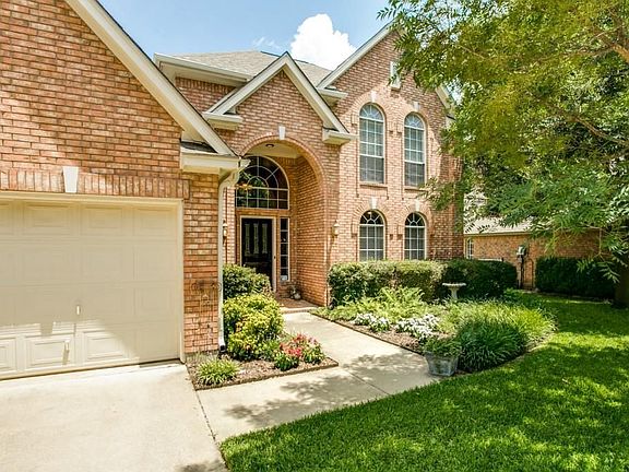 2nd image of 2219 Cherry Hill Ln