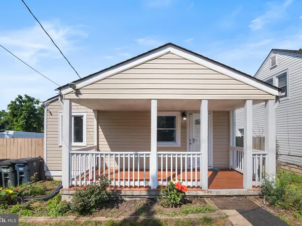 402 Dateleaf Ave, Capitol Heights, MD 20743