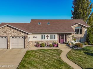 967 Eaton Dr, Dickinson, ND 58601