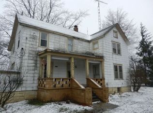 2555 N Eastman Rd, Midland, MI 48642