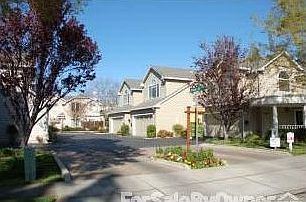 2nd image of 159 Orchard Oak Cir