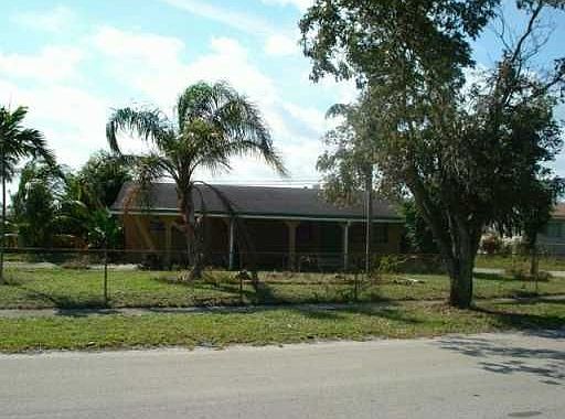 2nd image of 3772 SW 16th Ct